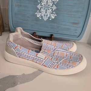 Stylish Women's Patterned Sneakers